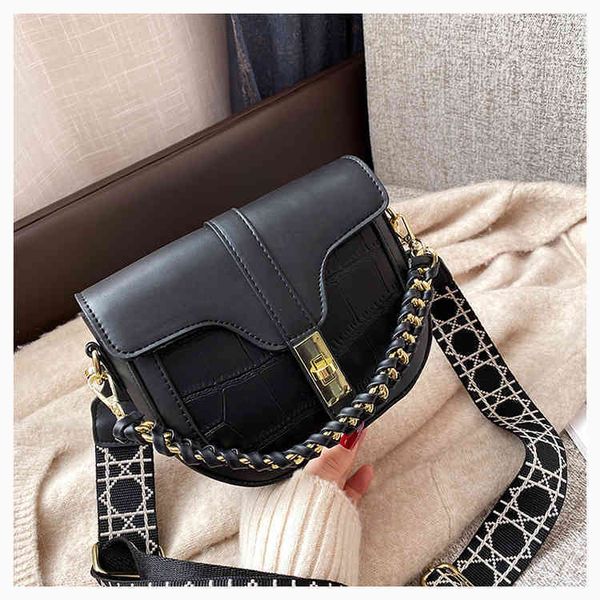 

75% off luggage factory wholesale version ins shoulder chain diagonal saddle texture contrast color women's bag