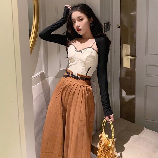 

2020 autumn new color contrast suspender high waist knitted wide leg pants + small shawl three piece fashion suit for women