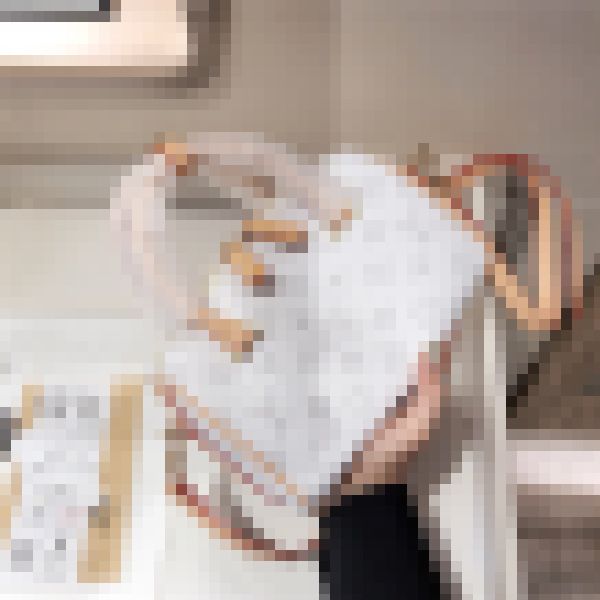 

designer pillowbag handbag one-shoulder bag cross-body bag of shipping