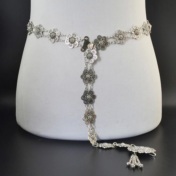 Boemian Vintage Silver Nappel Flower Bells Catena per donne Beach Indian Ethnic Dance Chain Jewelry