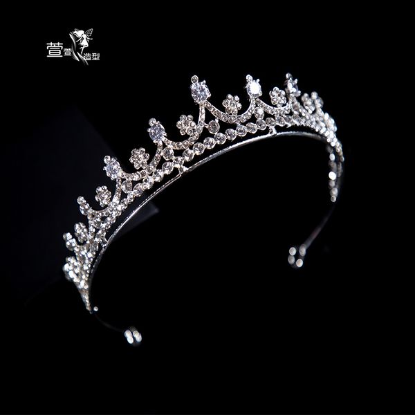 

korean small exquisite alloy diamond bridal headdress crown star same wedding dress dinner with makeup accessories, Silver
