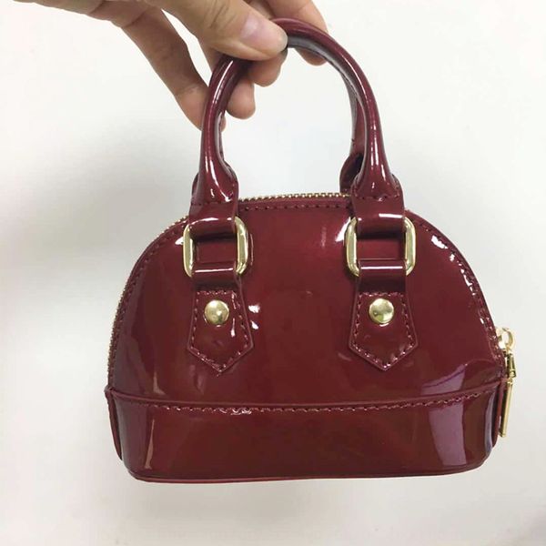

2020 new fashion fashion small women's one shoulder chain bagshell bag crossbite shell bag piyru