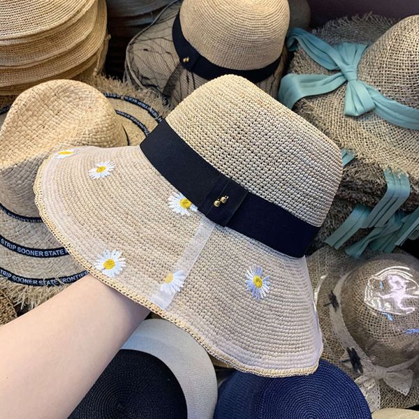 

embroidery gauze lafite daisy straw hat with big eaves, Blue;gray