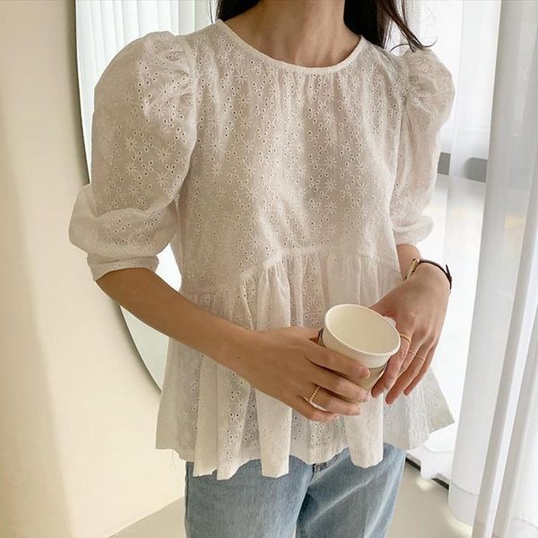 

2021 summer korean style white puff sleeve sweet crocheted flowers chemise shirts women