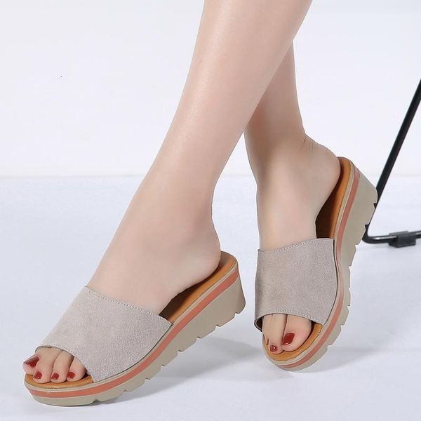 

slippers 2021 summer women flat platform sandals shoes beach slip-on round toe leather suede slides flip flops female 8061, Black