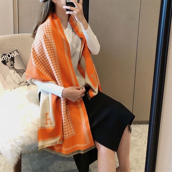 

4tgb good 90cm size 90cm new quality 100twill silk material black color print flowers pattern square scarf for women, Black;white