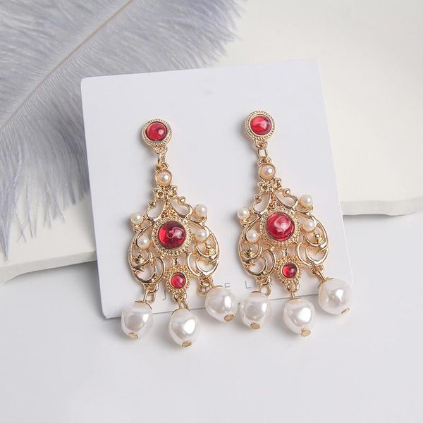 

доминируют 2020 нового стиль vintage корейского падение серьги женщина контракт творческого жемчужный hollow металлического джокер серьгу, Silver