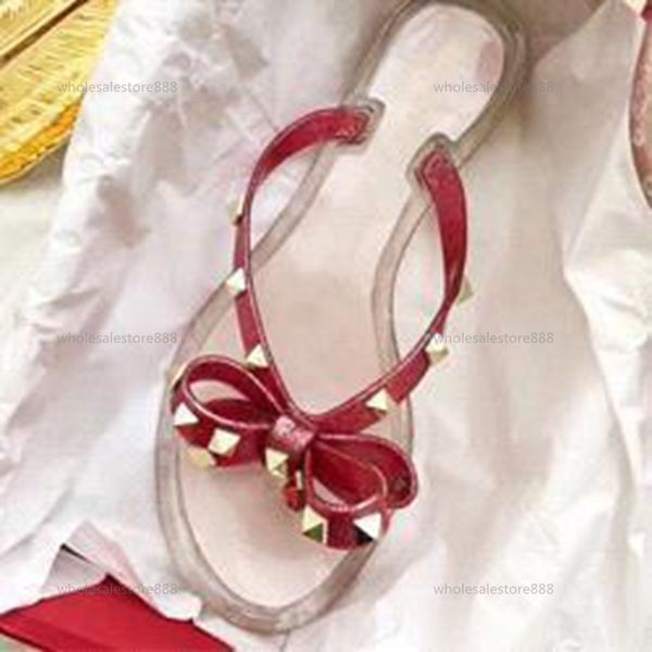 

2021 classic woman summer rivet slippers big bowknot flip flops beach slipper femininas flat jelly lusso progettista pvc sandals size 3, Black;red