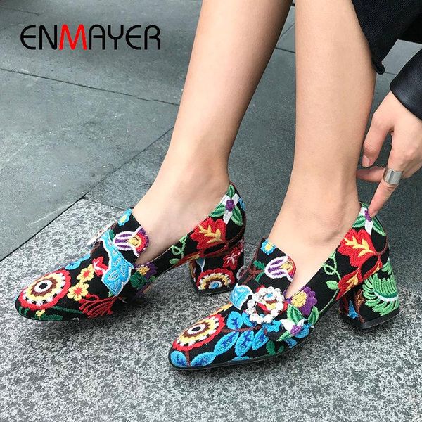 

enmayer 2020 свадебная обувь basic round toe party слип-on flock женщины высокие каблуки квадратным каблуком этнические вышивают женская обу, Black