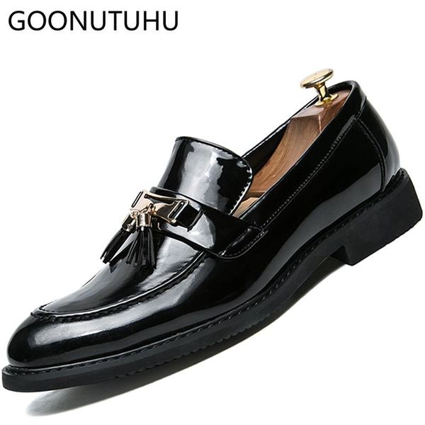 

2020 fashion men's dress shoes leather slip on classic black shoe man tassels elegant office wedding party formal shoes for men