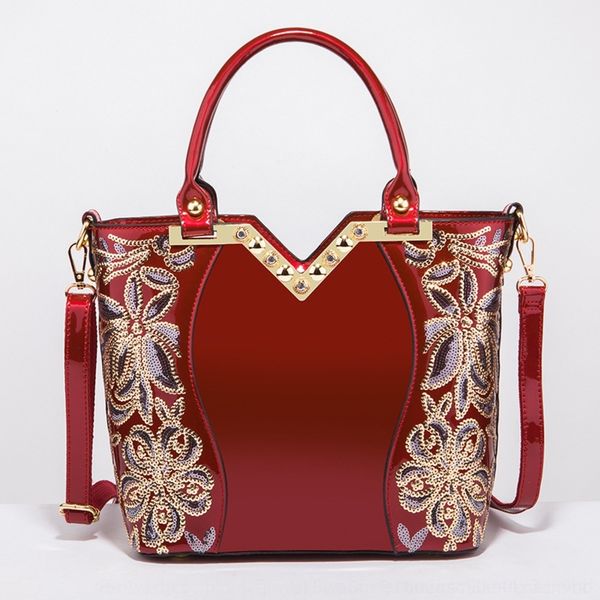 

w5mid martini new leather fashion hc8vb embroidered bright 2020 shoulder portable women's bag patent leather shoulder bag black