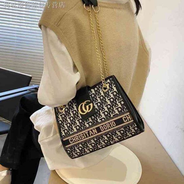 

80% off shop clearance advanced and versatile ins small new fashion net red chain messenger women's canvas foreign style single shoulde