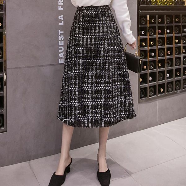 

tweed women elegant long skirts 2020 new autumn and winter ladies fashion plaid tassel skirt female girls chic clothes, Black