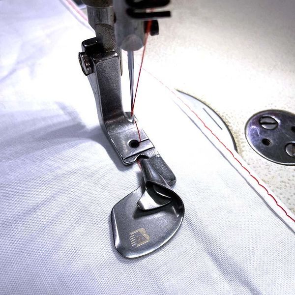 

new sewing machine piping presser foot,industrial sewing machine parts,crimping tools,single needle parts, Black