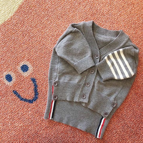 

2021 fashion dog clothes sweaters knit coat para mascotas cool cat clothes wholesale saling pet dog accessori