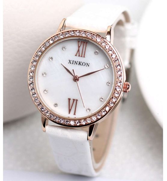 

women's beck face watch, korea south diamond scale women's watch, odm women's watch k6pe, Slivery;brown