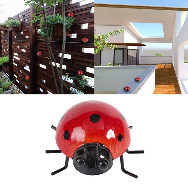 

2x metal ladybug fence hanging outdoor garden wall tree decor figurine red
