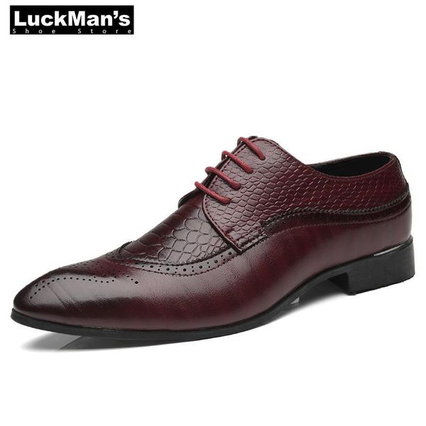 

plus size 38-48 men bullock shoes pu leather dress shoes classic pattern brogue mans footwear formal casual loafers male, Black