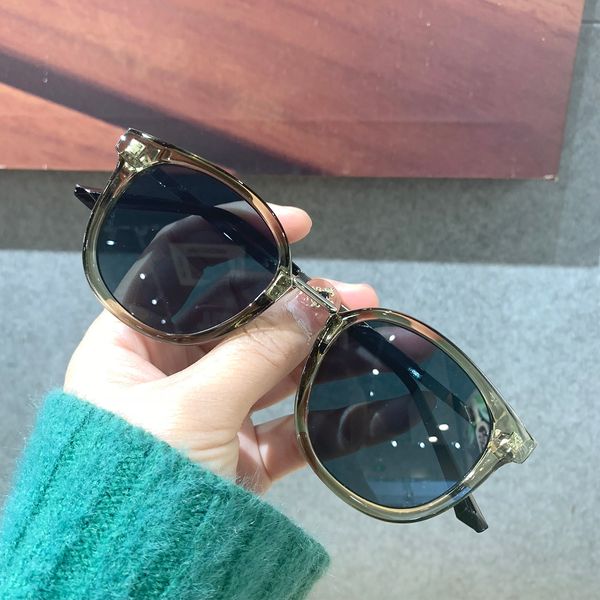 

korean version, fashionable round sunglasses, small dancing big face, thin, glasses net red 2020 new style, White;black