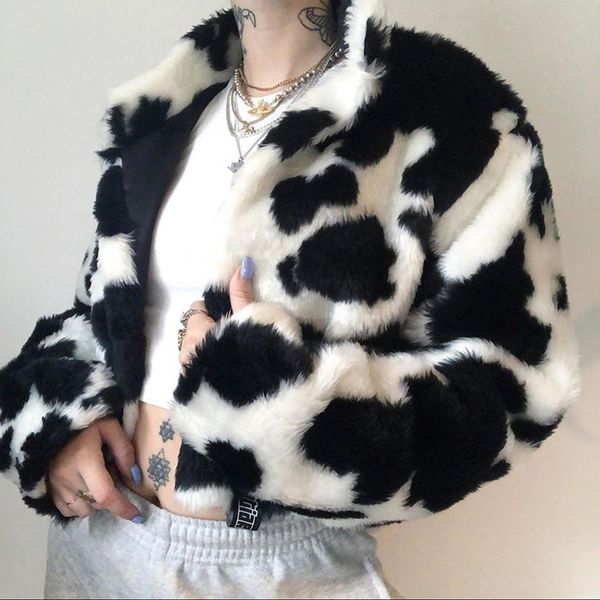 

2021 the women autumn new personality cow fur in fashion fleece soft warmth rabbit skin short coat emgh, Black