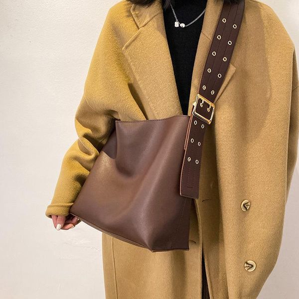

fashion metal buckle black pu leather bags shoulder bag women bucket casual stylish handbag