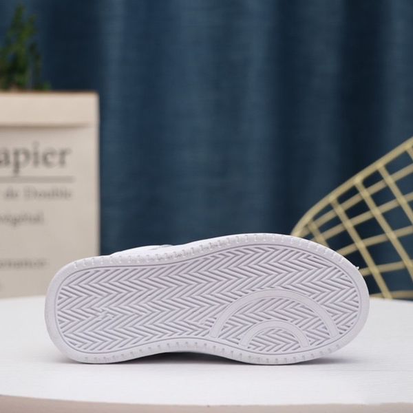 

2020 designer new luxury boys and girls velcro lightweight and comfortable non-slip casual sneakers ing, Black