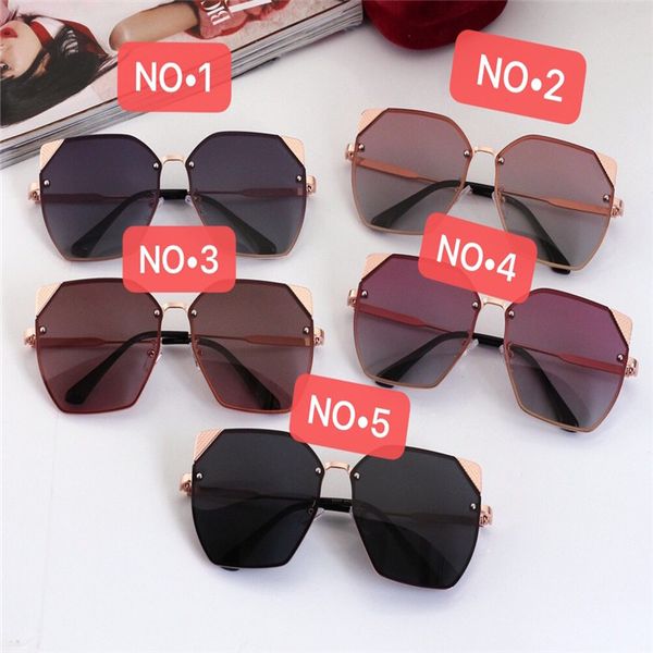 

2021 big frame polarized sunglasses, polaroid polaroid, fashion street ssunglasses, with gift box, White;black