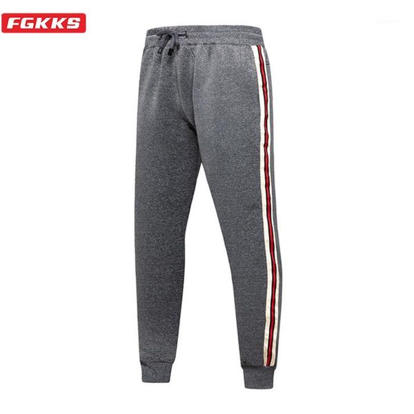 

fgkks fashion men pants eu size men's sports fitness new trousers brand casual street jogging wild sweatpants male1, Black