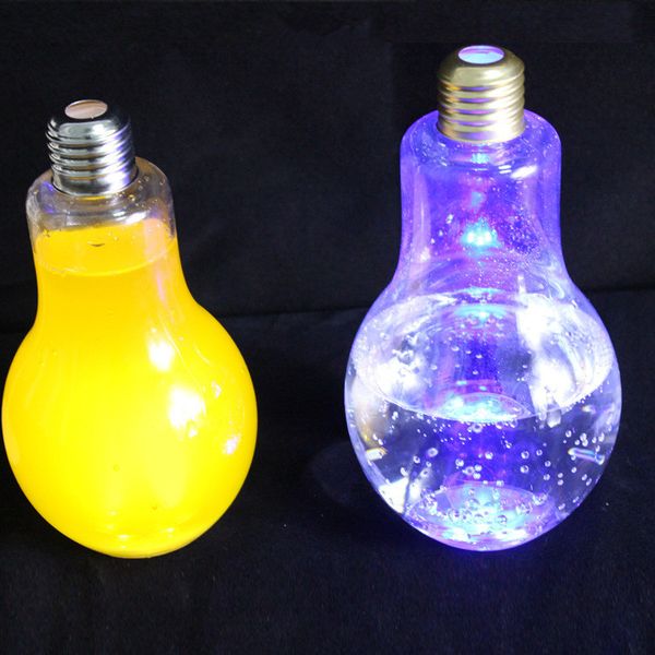 

led light bulb water bottle plastic milk juice water bottle disposable leak-proof drink cup with lid creative drinkware wholesale eea2168