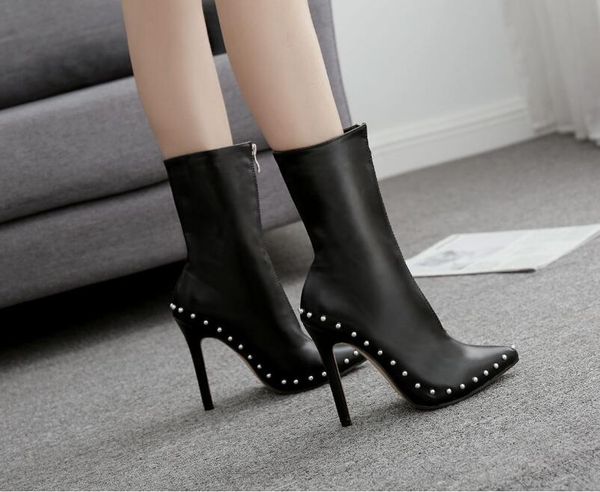 

new european and american punk plus-size women's boots pointy nail metal decorative black and white women's boots party knight boo