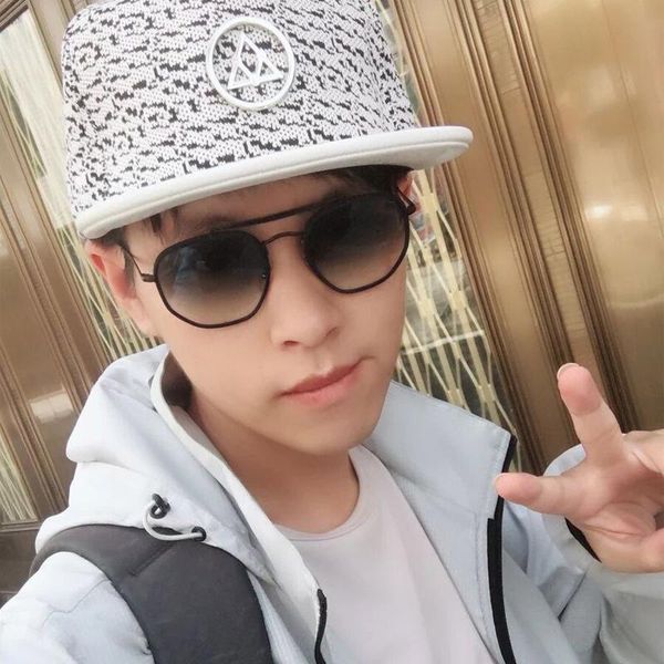 

men's sunglasses style metal hinges uv400 flash lens vintage square oculos de sol masculino with box case, White;black