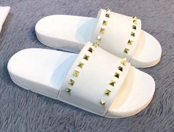 

2020 new arrival mens design sandals men rockstud spikes beach slide slippers slip-on causal design shoes flip flop, Black