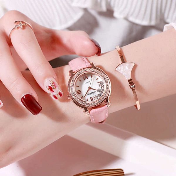 

new 3-piece 2020 belt simple fashion women's watch waterproof women's diamond watch, Slivery;brown