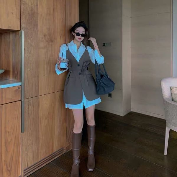 

sqksk early autumn 2020 women's temperament style reduced age belt skirt hepburn light mature style two-piece royal early autumn foreig, Gray