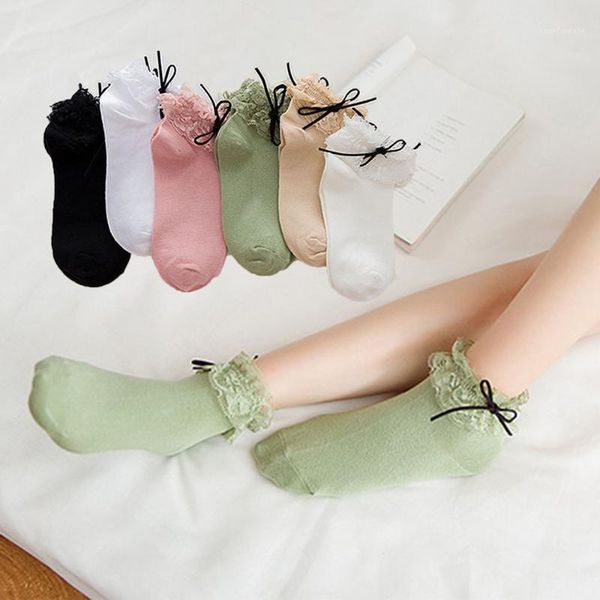 

1pair korean style harajuku ladies girls vintage female hollow luxury solid cotton lace warm frilly sock ruffle ankle socks1, Black;white