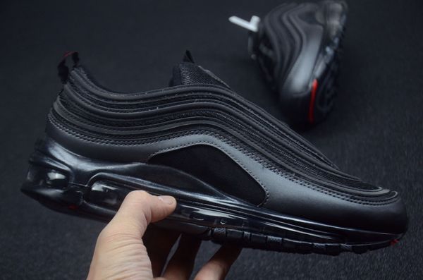 

genuine max97 men's and women's running shoes, black couple style outdoor sports shoelace shoe box full size shipping 36--45