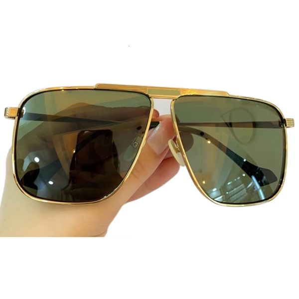 

black friday traditional square both men and women have a luxurious alloy dress. in 2020, uv400 sunglasses, men's sunglasses, White;black