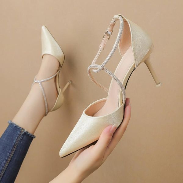 

2020 spring crystal buckle women's wedding shoes show thin pointed toe women pumps solid silk shallow fashion high heels, Black
