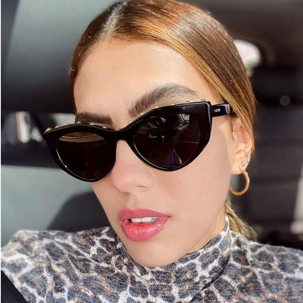 

small female brand design fashion cat lady 2020 sunglasses rivet vintage gradient sun eye glasses for frame women new uv400 mqjkw, White;black