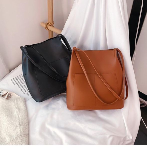 

cross body large capacity pu package