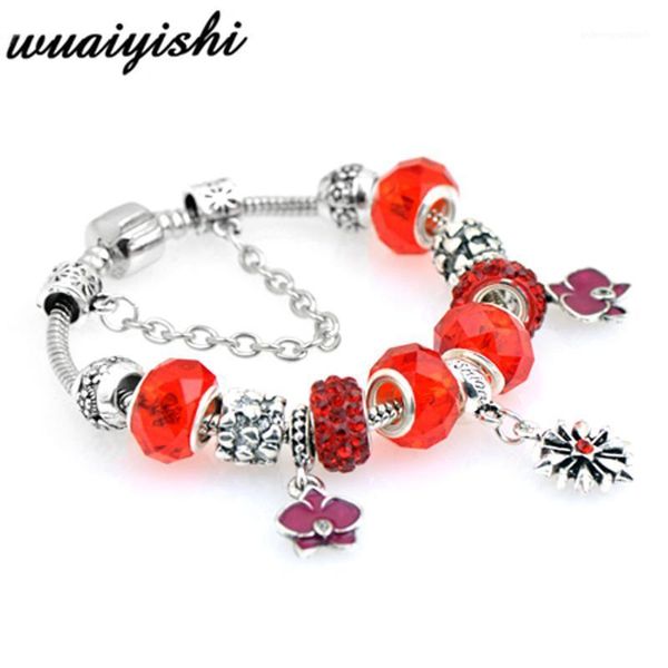 Braccialetti con ciondoli 2021 Ultimi gioielli Bracciale alla moda da donna Perline rosse Retro appeso e stringa Marea fai da te1