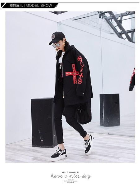 

2018 spring and autumn army green trench coat women skull pattern bf style rivet loose long trench1, Black;brown