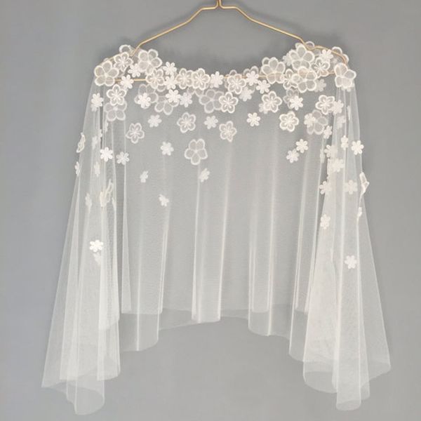 Economici giacche da sposa in pizzo bianco avorio Bolero con applicazioni di fiori con collo gioiello Top da sposa involucri da sposa Coprispalle per abiti da sposa