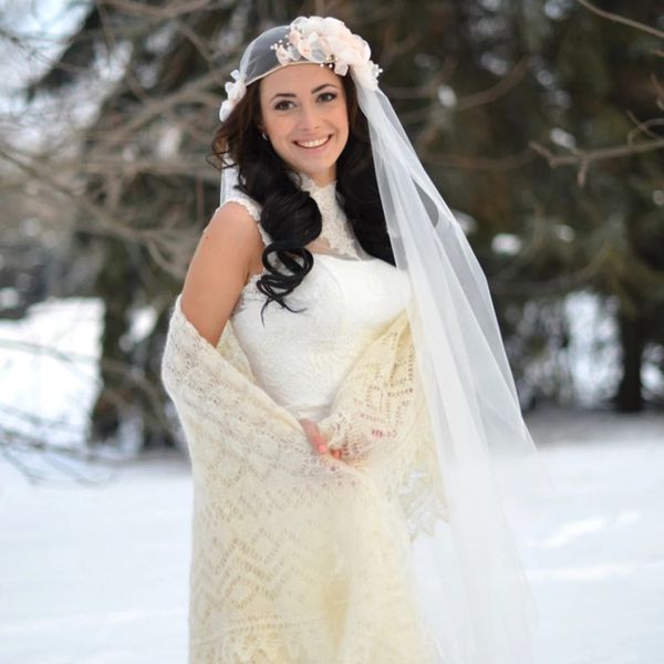 

fashion cathedral wedding veil promotion with comb two-layers beautiful lace appliques v us de noiva, Black