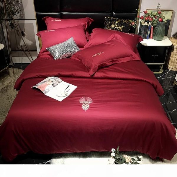 

египетский хлопок вниз пододеяльник вино красный синий золотой простыня  king size 4шт вышивки chic комплект постельных принадлежностей