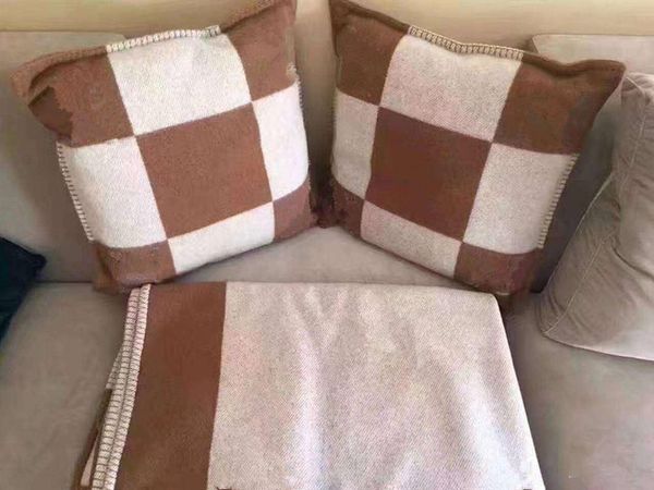 Lettera Cashmere Coperta e cuscino Custodi Uncinetto Soft Soft Sofa Plaid Plaid Coperte a maglia