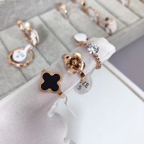 

factorys0s4rhinestone gold titanium rose good quality rings fashion small ring mixed different styles stainless steel wedding jewel, Silver