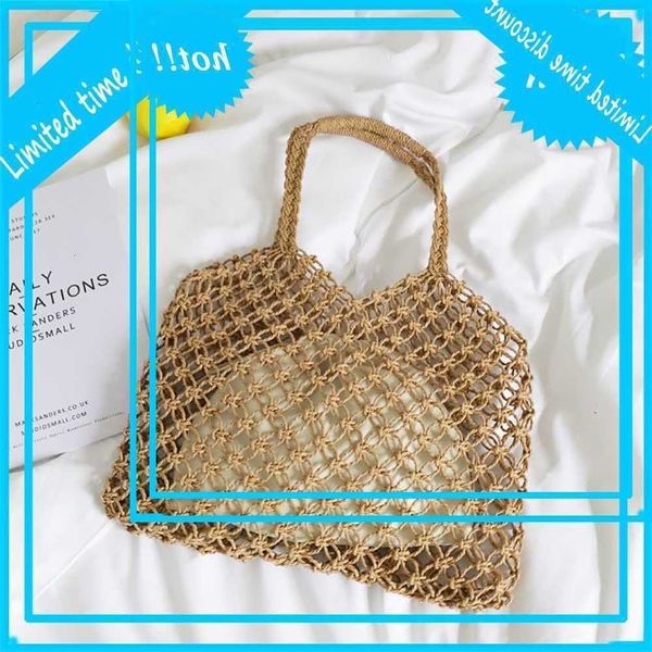 

korean version of harajuku straw handbag, versatile fashion, hollow woven one shoulder women's bag, holiday style beach mother