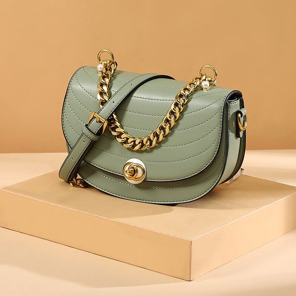 

design saddle bag ladies personality retro classic shoulder diagonal small bag ladies fashion elegant classic chain handbag wholesale 9520