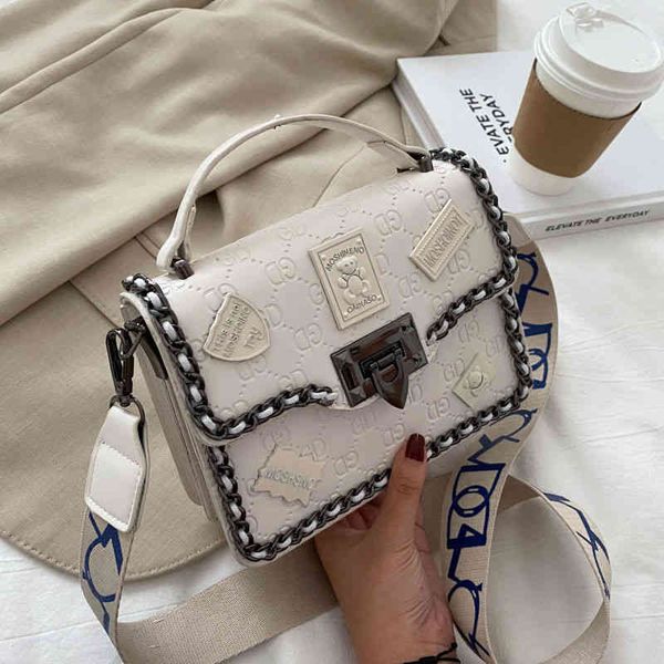 

2022 factory wholesale broadband women's ins net red super fashion versatile small badge portable messenger square bag